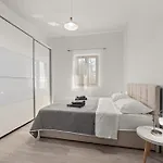 Punta Verudella 아파트