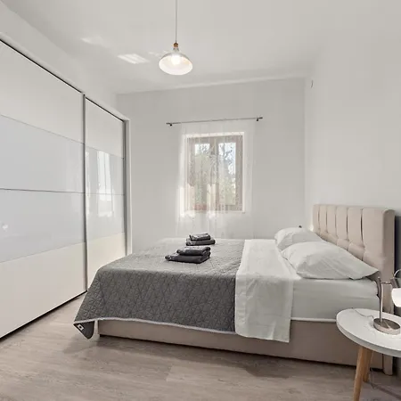 Punta Verudella Apartment